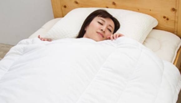 寒がりの方が寝ているの布団